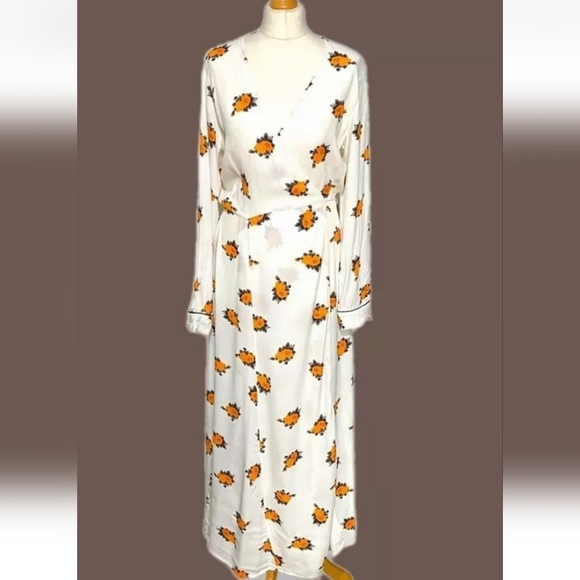 Ganni Roseburg Floral Crepe Midi Wrap Dress Vanilla Ice Size 40 (8) White - Picture 2 of 6